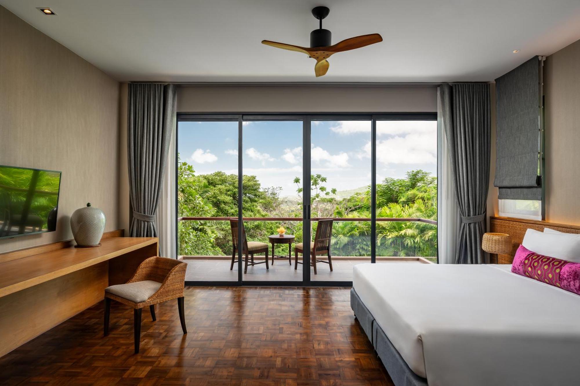Noku Phuket Курортный комплекс 5*